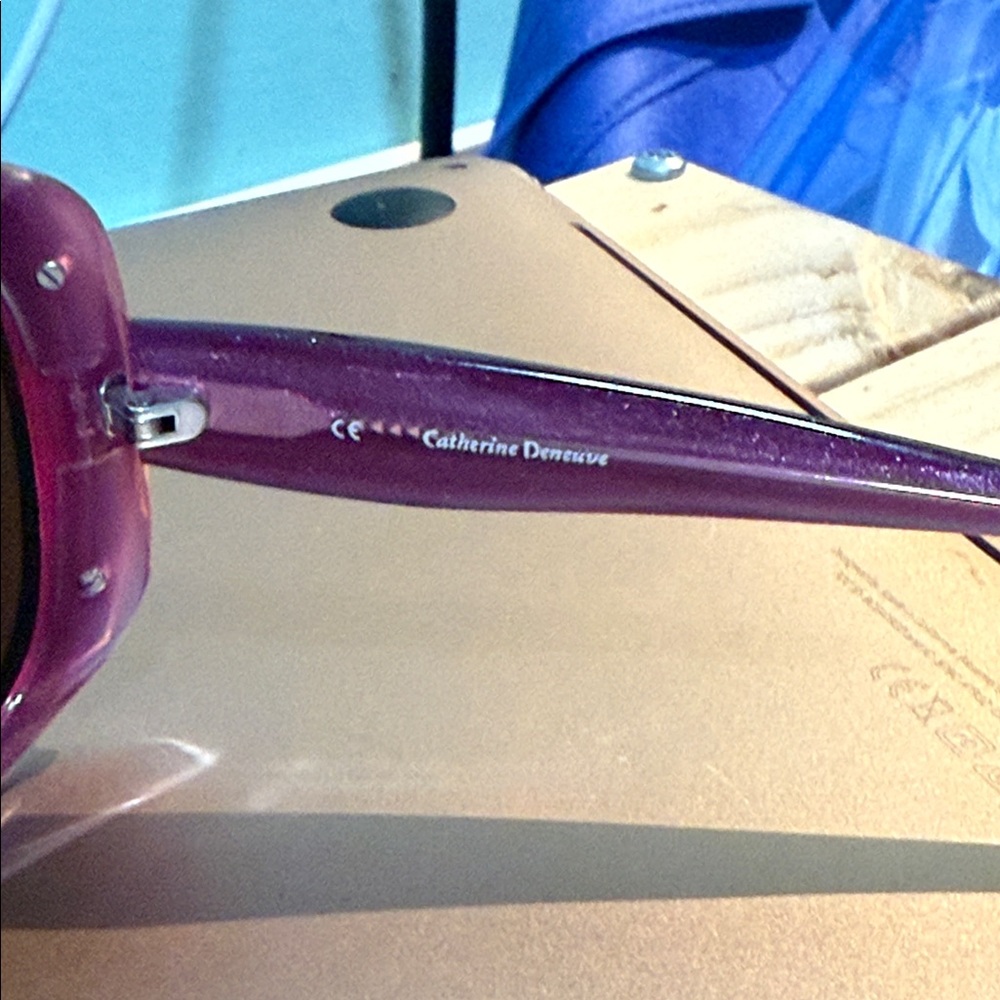 Catherine Deneuve Sunglasses Oversized frame - Picture 4 of 5